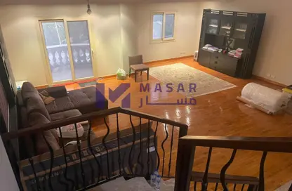 دوبلكس - 4 غرف نوم - 3 حمامات للبيع في شارع اخناتون - الحي الخامس - التجمع الخامس - مدينة القاهرة الجديدة - القاهرة