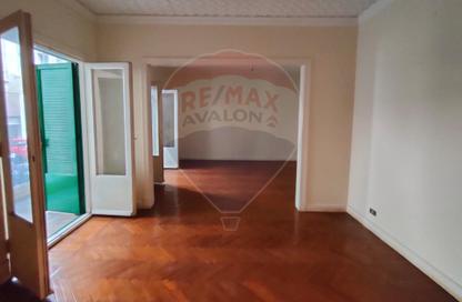 Apartment - 3 Bedrooms - 2 Bathrooms for sale in Mohammed Al Eqbal St. - Laurent - Hay Sharq - Alexandria