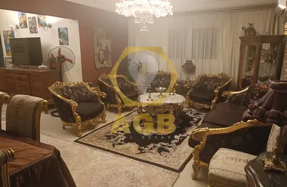 Apartment - 3 Bedrooms - 1 Bathroom for sale in Abd Al Hamid Badawy St. - El Hegaz Square - El Nozha - Cairo