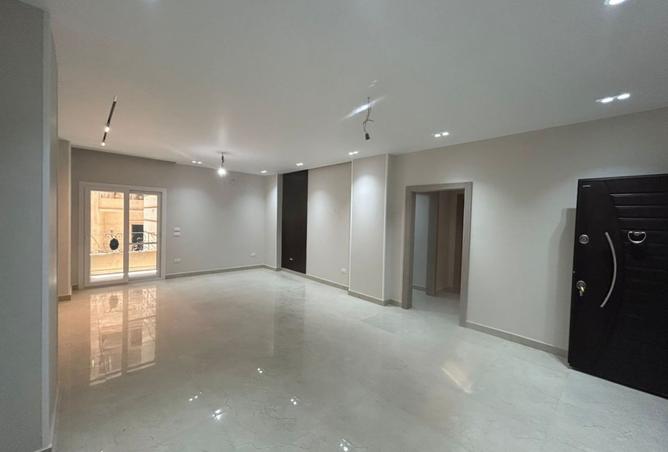 8298990 - Property Image 3