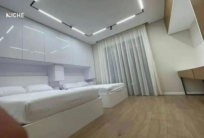 8278601 - Property Image 3