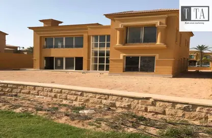 فيلا - 6 غرف نوم - 6 حمامات للبيع في رويال ميدوز - كمبوندات الشيخ زايد - الشيخ زايد - الجيزة
