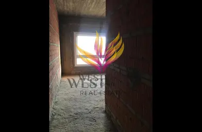 Townhouse - 3 Bedrooms - 3 Bathrooms for sale in Etapa - Sheikh Zayed Compounds - Sheikh Zayed City - Giza