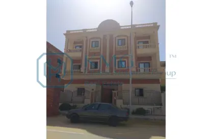 Apartment - 4 Bedrooms - 3 Bathrooms for sale in Mohamed Rahim St. - El Yasmeen 3 - El Yasmeen - New Cairo City - Cairo