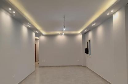 Apartment - 3 Bedrooms - 3 Bathrooms for rent in North Lotus - El Lotus - New Cairo City - Cairo