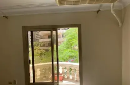 شقة - 3 غرف نوم - 1 حمام للبيع في شارع سليمان مصطفي - المنطقة التاسعة - مدينة نصر - القاهرة شقة - 3 غرف نوم - 1 حمام للبيع في شارع سليمان مصطفي - المنطقة التاسعة - مدينة نصر - القاهرة