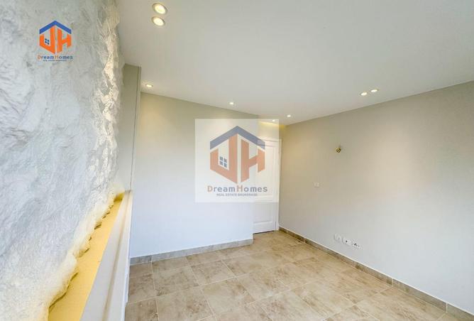 8215587 - Property Image 3