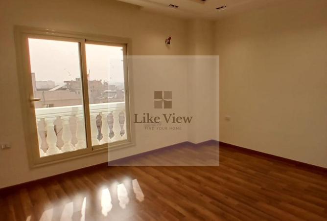 8481020 - Property Image 2