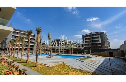 Apartment - 2 Bedrooms - 2 Bathrooms for sale in El Patio Oro - 5th Settlement Compounds - The 5th Settlement - New Cairo City - Cairo