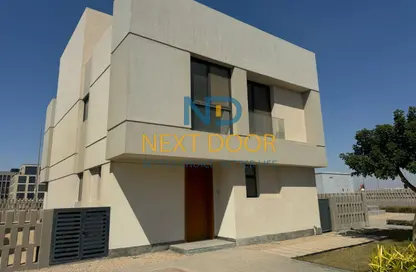 Villa - 3 Bedrooms - 5 Bathrooms for sale in Al Burouj Compound - El Shorouk Compounds - Shorouk City - Cairo