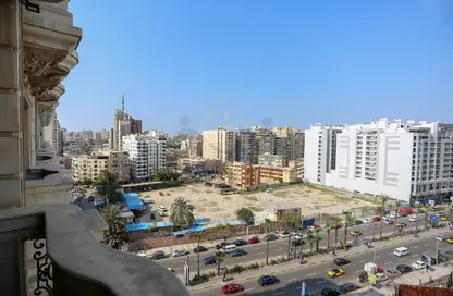 شقة - 3 غرف نوم - 2 حمامات للبيع في شارع محمد فوزي معاذ - سموحة - حي شرق - الاسكندرية
