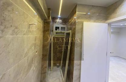 Apartment - 3 Bedrooms - 2 Bathrooms for sale in Saba Basha - Hay Sharq - Alexandria