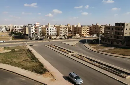 شقة - 3 غرف نوم - 2 حمامات للبيع في المنطقة الثامنة - مدينة الشروق - القاهرة