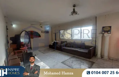 Apartment - 2 Bedrooms - 1 Bathroom for sale in Port Said St. - Sporting - Hay Sharq - Alexandria