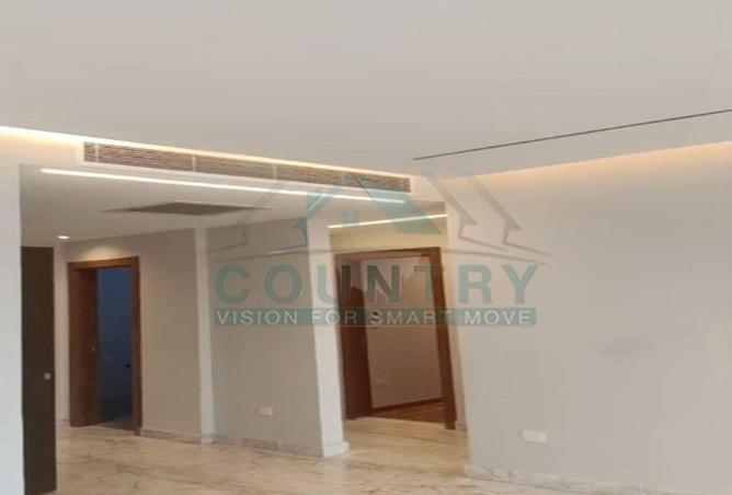 8244228 - Property Image 2