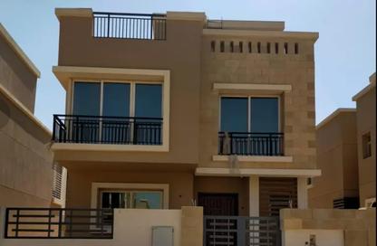 Villa - 3 Bedrooms - 3 Bathrooms for sale in Suez Road - Izbat Al Haganah - Nasr City - Cairo