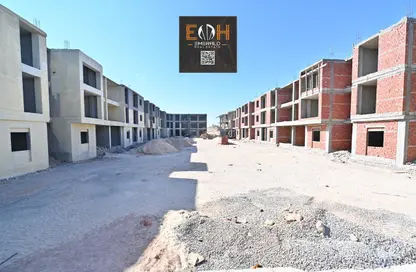 Apartment - 2 Bedrooms - 2 Bathrooms for sale in Magawish - Hurghada - Red Sea