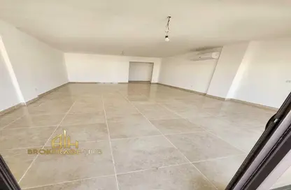 شقة - 3 غرف نوم - 3 حمامات للايجار في مون ريزيدنس - فيفث سكوير - التجمع الخامس - مدينة القاهرة الجديدة - القاهرة