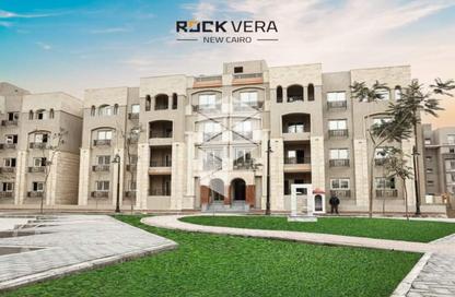 Apartment - 3 Bedrooms - 2 Bathrooms for sale in Rock Vera - 5th Settlement Compounds - The 5th Settlement - New Cairo City - Cairo
