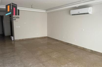 Apartment - 3 Bedrooms - 3 Bathrooms for rent in Park Side Residence - Zed Towers - Sheikh Zayed Compounds - Sheikh Zayed City - Giza