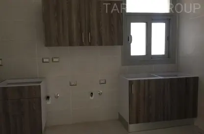 Apartment - 2 Bedrooms - 2 Bathrooms for rent in Palm Hills Village Gate - South Investors Area - New Cairo City - Cairo