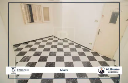 Apartment - 3 Bedrooms - 1 Bathroom for sale in Miami - Hay Awal El Montazah - Alexandria