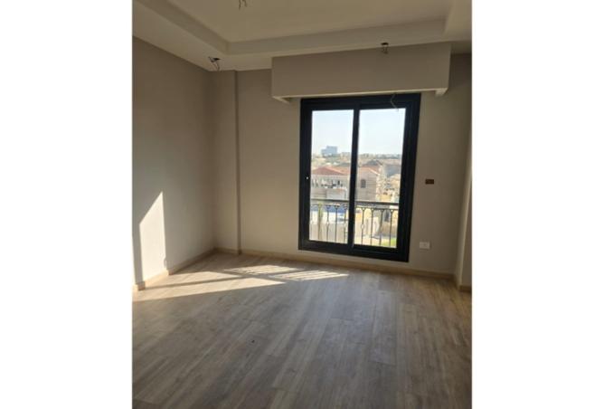 8024163 - Property Image 2