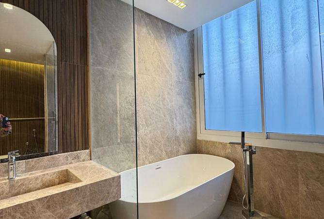 8305195 - Property Image 2