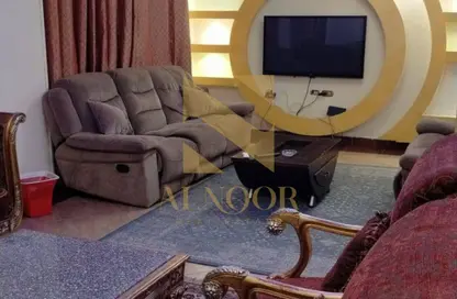 Apartment - 3 Bedrooms - 2 Bathrooms for rent in Al Mostathmir El Saghir - 10th District - Sheikh Zayed City - Giza