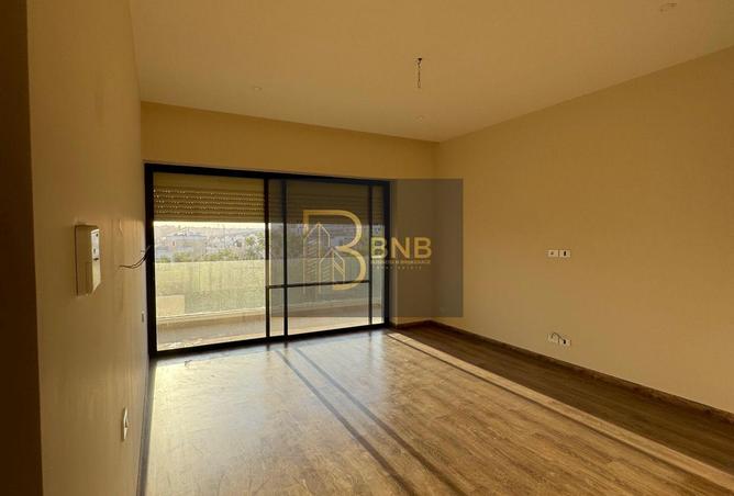 8082665 - Property Image 3