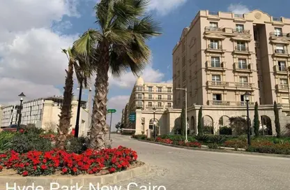 Apartment - 2 Bedrooms - 2 Bathrooms for sale in Hyde Park - 5th Settlement Compounds - The 5th Settlement - New Cairo City - Cairo