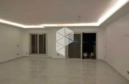 Apartment - 3 Bedrooms - 1 Bathroom for rent in Stone Residence - 5th Settlement Compounds - The 5th Settlement - New Cairo City - Cairo