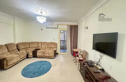 شقة - 3 غرف نوم - 2 حمامات للبيع في زقاق محرم بك - محرم بك - حي وسط - الاسكندرية
