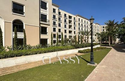 Apartment - 3 Bedrooms - 3 Bathrooms for sale in Village West - Sheikh Zayed Compounds - Sheikh Zayed City - Giza