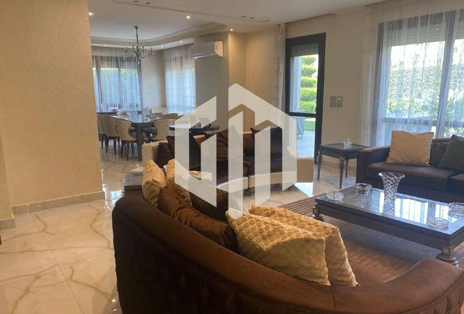 8376922 - Property Image 2