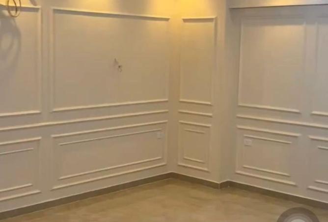 8285250 - Property Image 3