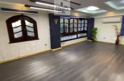 Apartment - 3 Bedrooms - 2 Bathrooms for sale in Street 25 - 1st District - Sheikh Zayed City - Giza