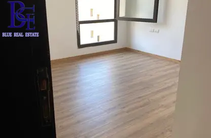 شقة - 3 غرف نوم - 3 حمامات للايجار في ذا كورت ياردز - كمبوندات الشيخ زايد - الشيخ زايد - الجيزة
