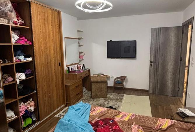 8322408 - Property Image 3