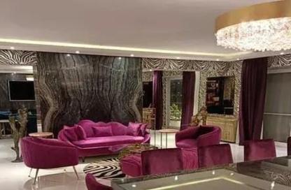 شقة - 5 غرف نوم - 5 حمامات للبيع في الزمالك - القاهرة