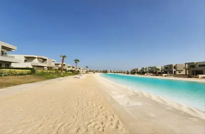 Chalet - 2 Bedrooms - 2 Bathrooms for sale in Azha - Al Ain Al Sokhna - Suez
