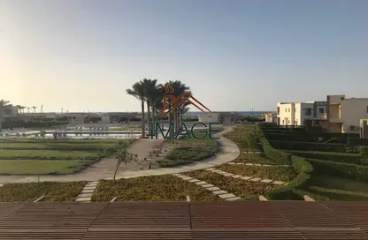 منزل مزدوج - 4 غرف نوم - 3 حمامات للبيع في أمواج - سيدي عبد الرحمن - الساحل الشمالي