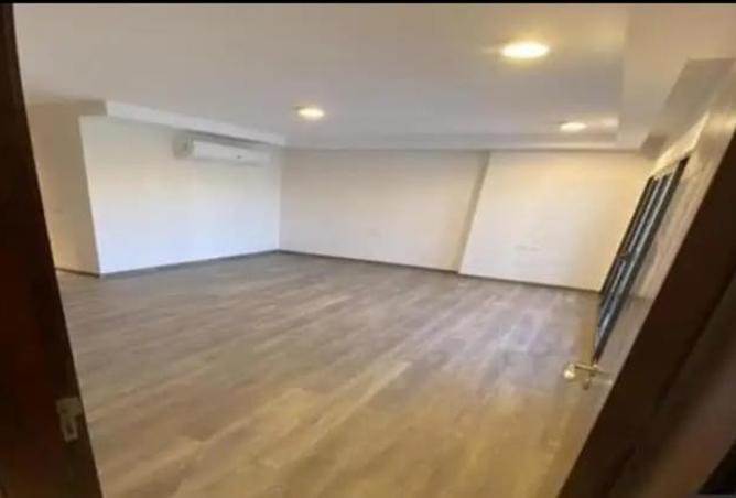 8366745 - Property Main Image