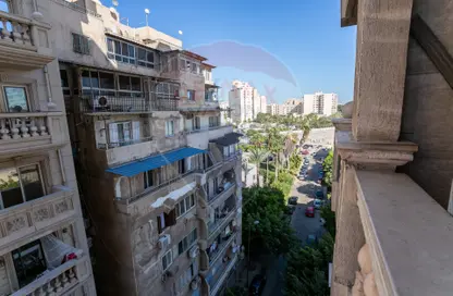 Apartment - 3 Bedrooms - 3 Bathrooms for sale in Smouha - Hay Sharq - Alexandria