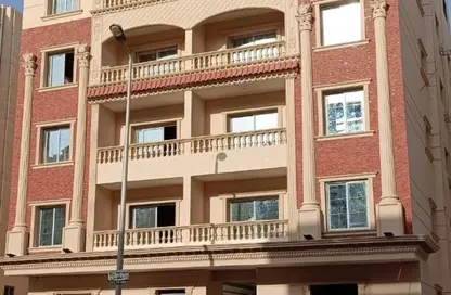 Apartment - 3 Bedrooms - 2 Bathrooms for sale in South Lotus - El Lotus - New Cairo City - Cairo