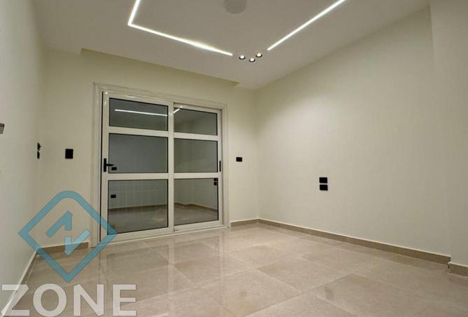 8253117 - Property Image 2