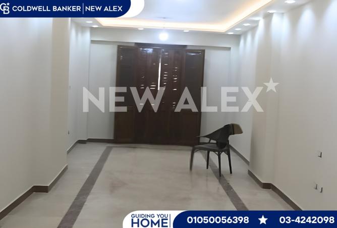 8102911 - Property Image 2