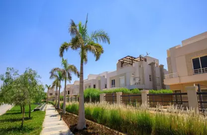 Villa - 3 Bedrooms - 4 Bathrooms for sale in Beverly Hills - Sheikh Zayed Compounds - Sheikh Zayed City - Giza