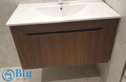 Apartment - 2 Bedrooms - 2 Bathrooms for sale in Palm Hills Village Gate - South Investors Area - New Cairo City - Cairo