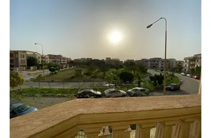 Apartment - 3 Bedrooms - 2 Bathrooms for sale in Youssef Sabri Abo Taleb st - 7th District - Obour City - Qalyubia